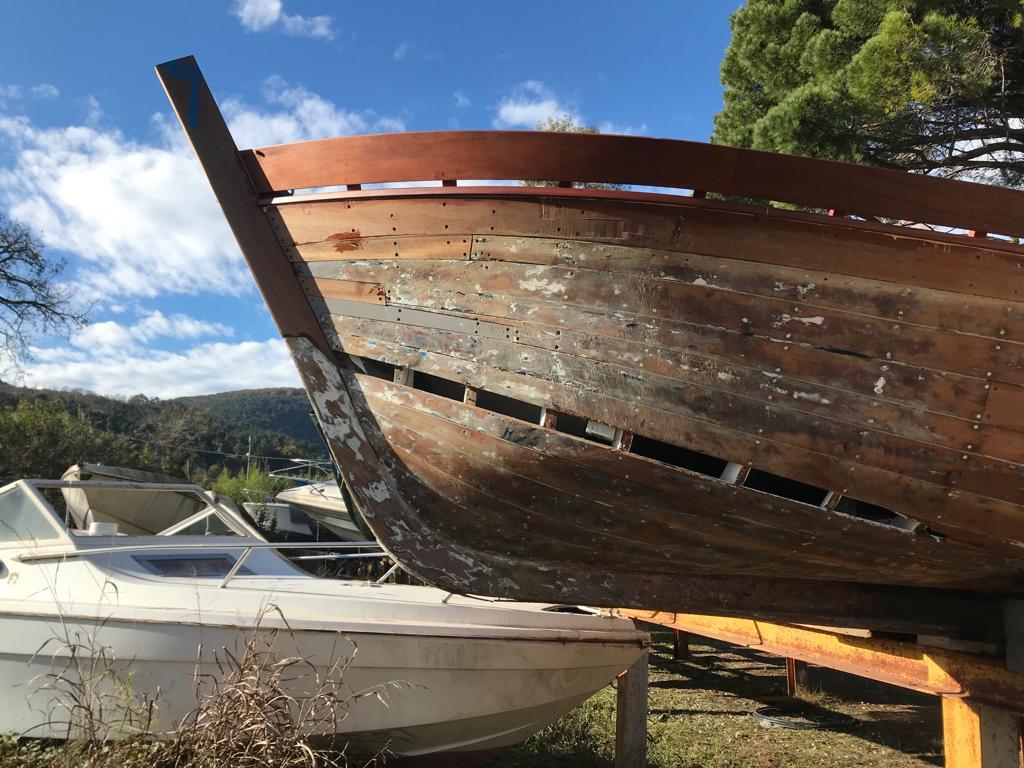 Il poeta del legno e del mare: Achille Spagnoli, l’uomo che dà voce alle barche